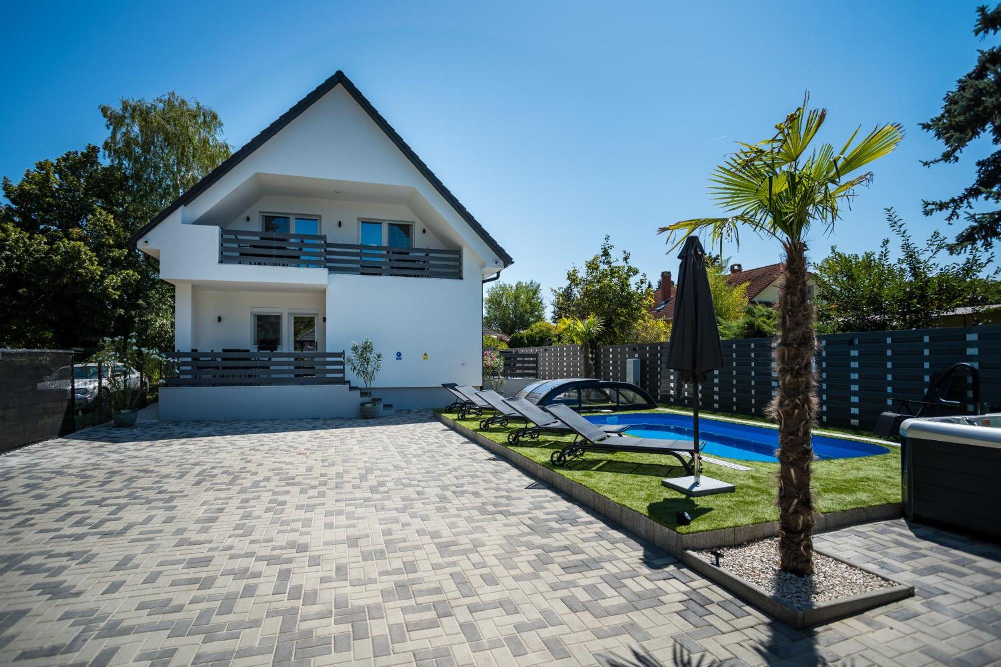 Balatonic Lime Apartmanhaz Siofok Exterior photo